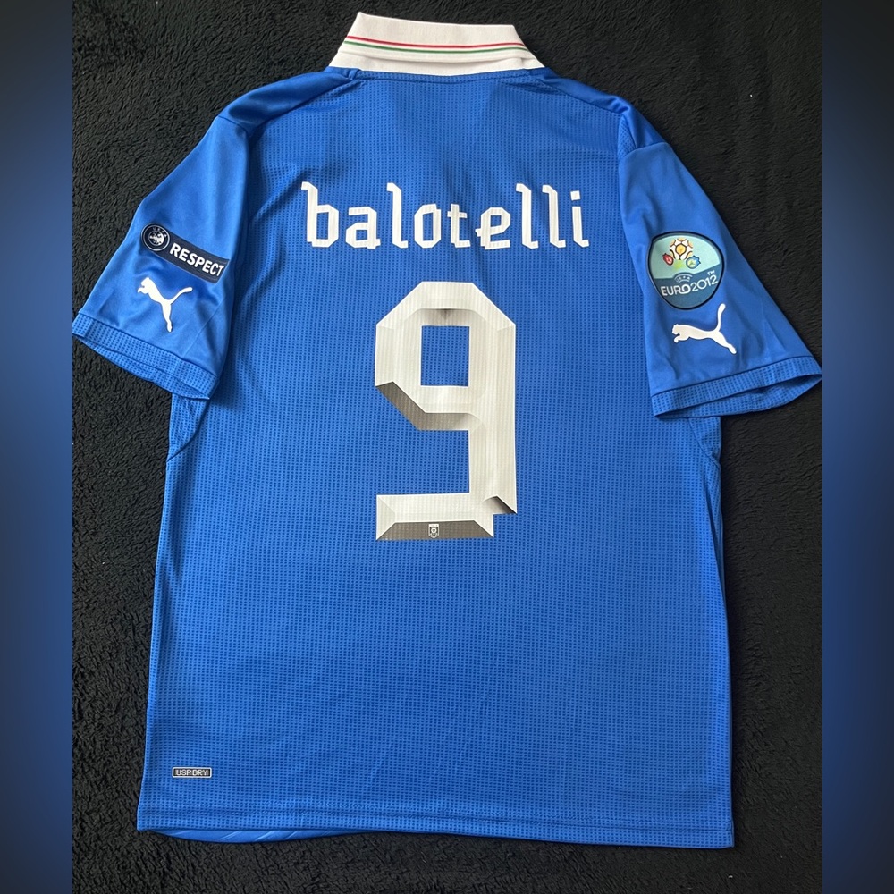 Balotelli #9 Italy 2012 Retro Soccer Jersey Home Blue Euro